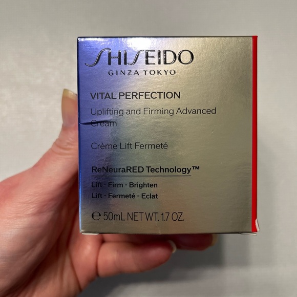 Shiseido Vital Perfection Brand New in Box!! - Picture 7 of 16